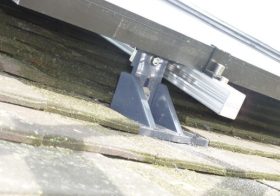 Solar Limpets 'L' brackets enable the use of vertical rail mounting systems